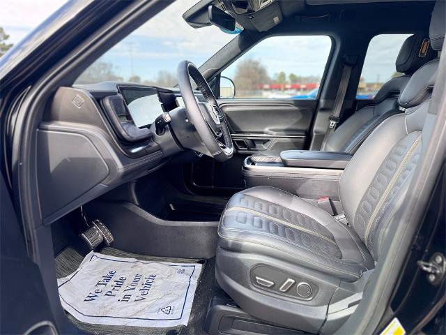 Used 2023 Rivian R1S Adventure image 14