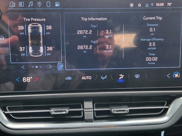 Used 2025 Chevrolet Equinox EV LT image 15