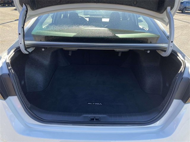 Used 2024 Nissan Altima 2.5 SV w/ SV Premium Package image 8