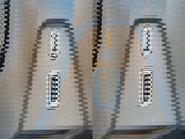 Used 2020 Chevrolet Blazer LT image 28