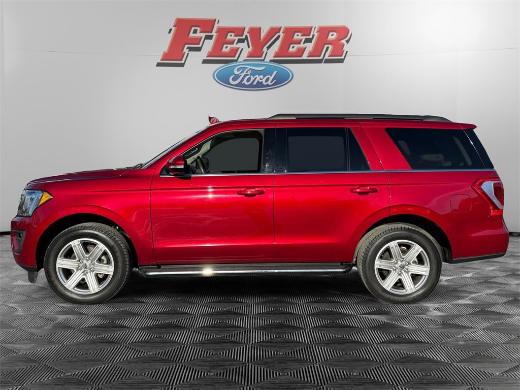 Certified 2019 Ford Expedition XLT w/ Equipment Group 202A image 2