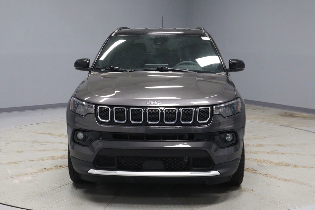 Used 2023 Jeep Compass Limited image 8