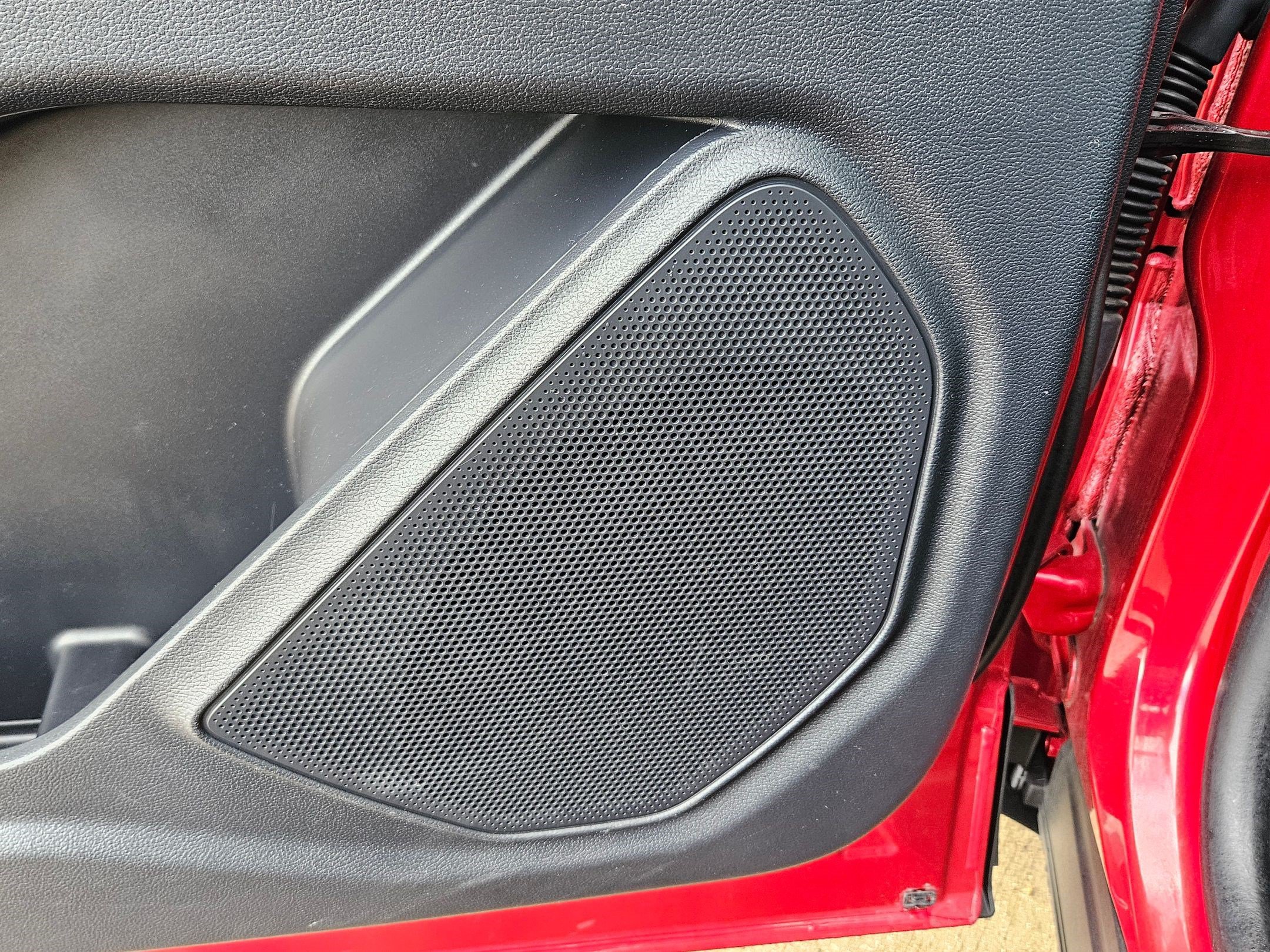 Certified 2025 Ford Explorer ST RWD image 15
