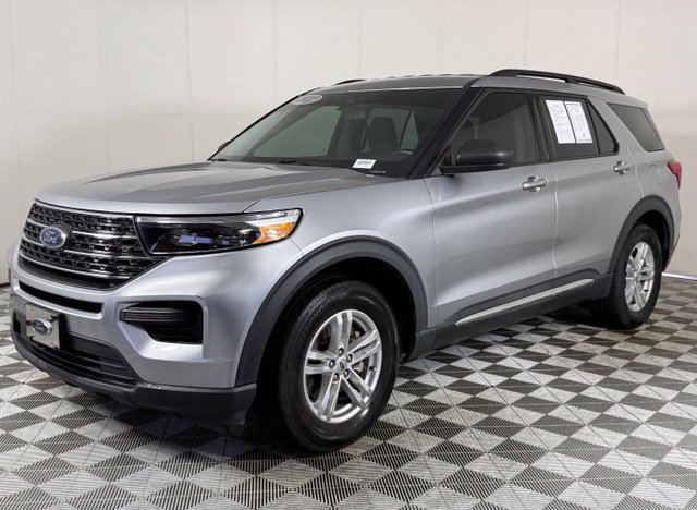 Certified 2022 Ford Explorer XLT RWD image 2
