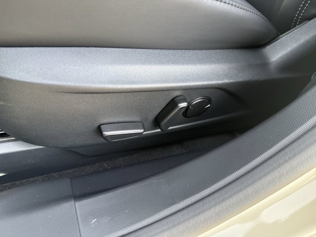 Certified 2025 Ford Mustang Mach-E Premium AWD/4WD image 21
