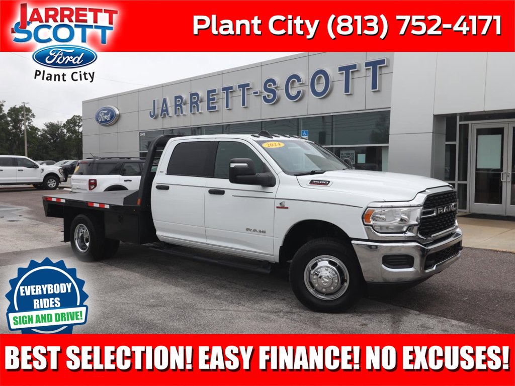 Used 2024 RAM 3500 SLT w/ Quick Order Package 2YG SLT AWD/4WD image 1