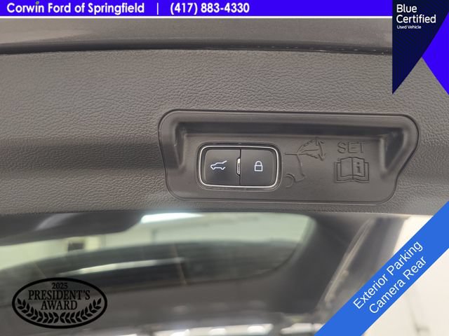 Certified 2022 Ford Explorer XLT w/ Equipment Group 202A AWD/4WD image 17