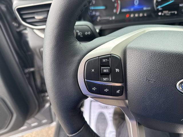 Certified 2024 Ford Explorer XLT w/ Equipment Group 202A AWD/4WD image 18