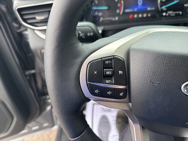 Certified 2024 Ford Explorer XLT w/ Equipment Group 202A AWD/4WD image 18