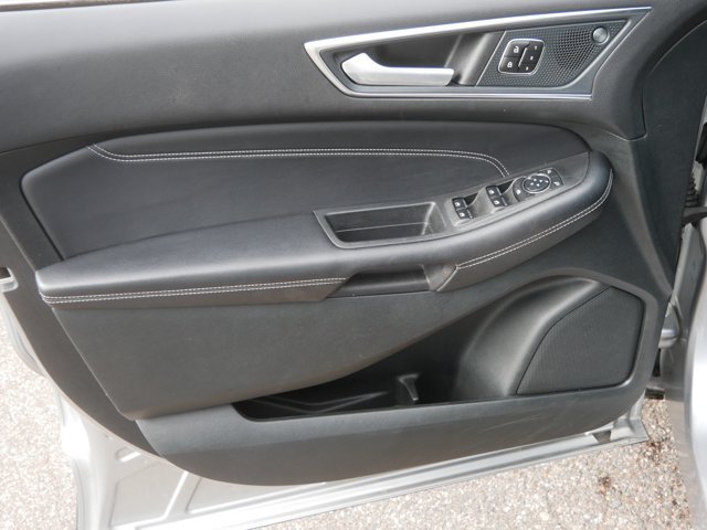 Certified 2023 Ford Edge Titanium AWD/4WD image 13