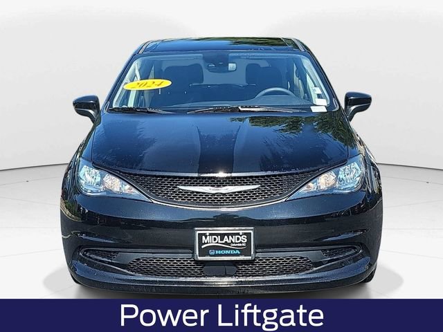 Used 2024 Chrysler Voyager LX FWD image 10