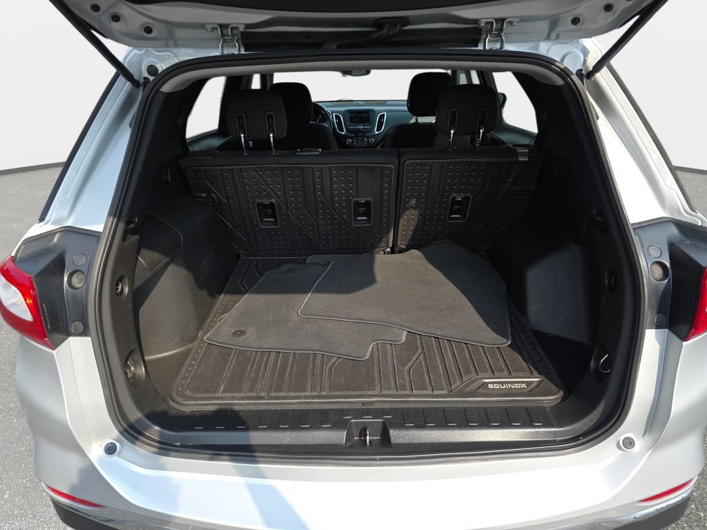 Used 2019 Chevrolet Equinox LT w/ LPO, Floor Liner Package FWD image 10