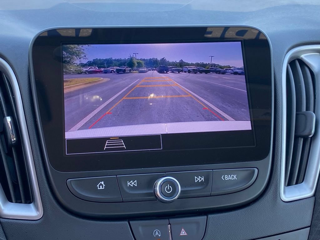 Used 2025 Chevrolet Malibu LT FWD image 16