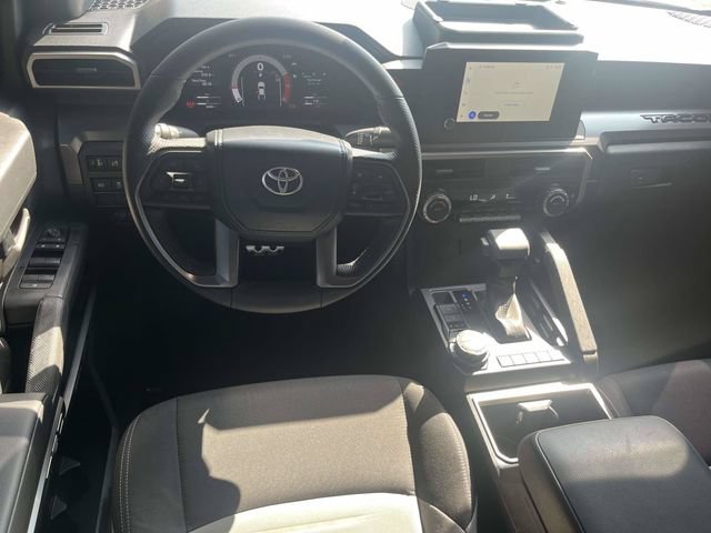 Used 2026 Toyota Tacoma TRD Sport AWD/4WD image 15