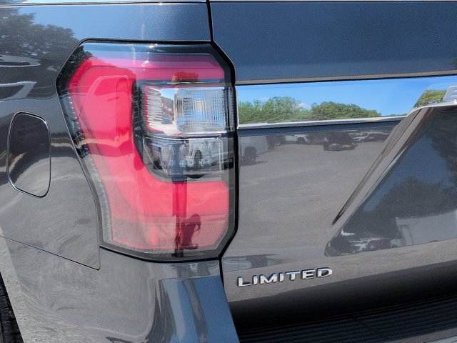 Certified 2020 Ford Expedition Limited w/ Special Edition Package AWD/4WD image 14