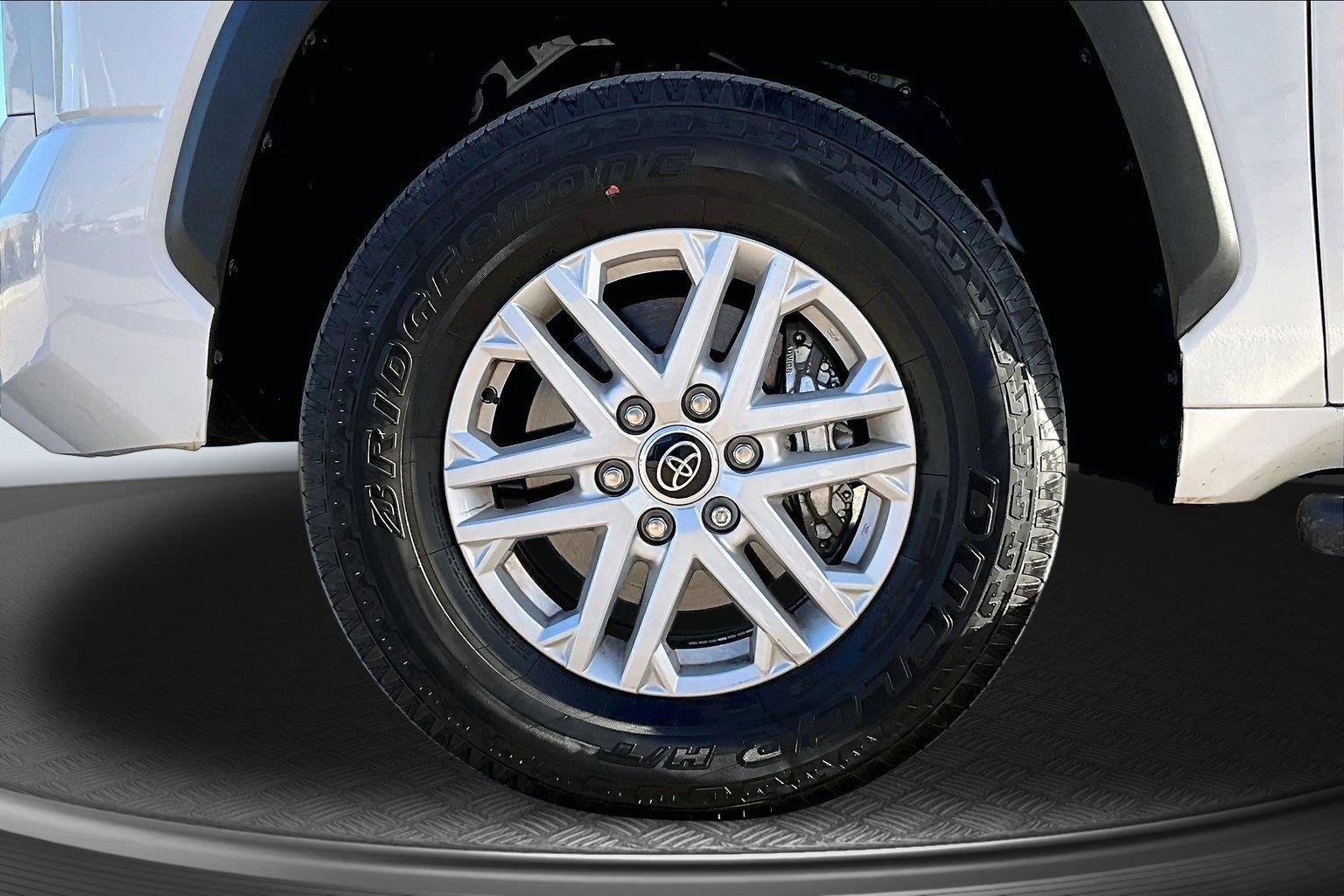 Used 2024 Toyota Tundra SR5 w/ SR5 Convenience Package AWD/4WD image 11