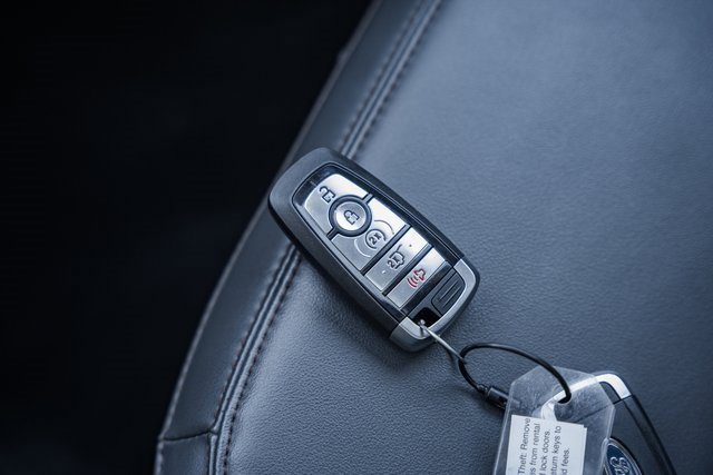 Certified 2025 Ford Expedition Active image 57