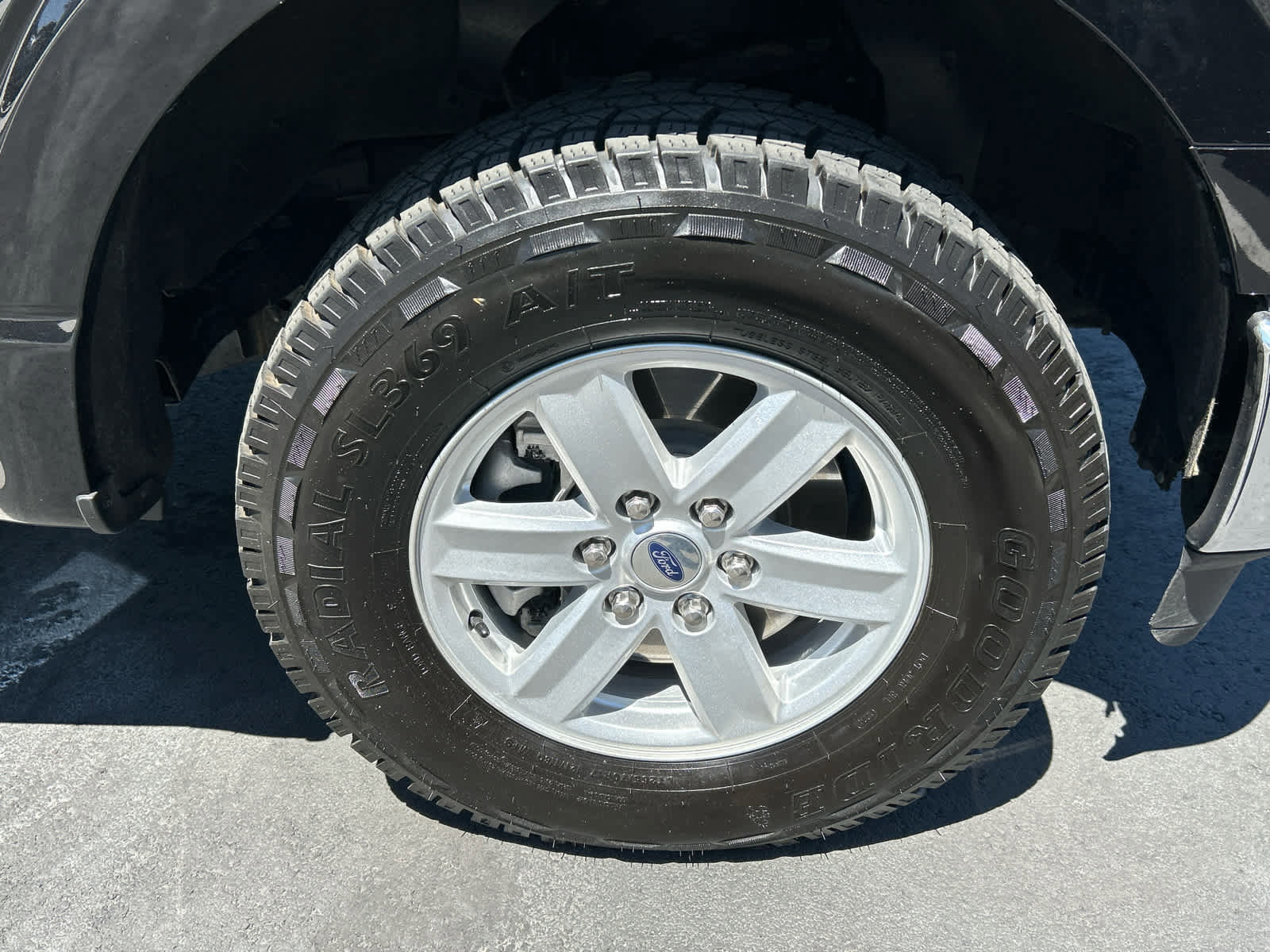 Certified 2023 Ford F150 XLT w/ Trailer Tow Package image 18