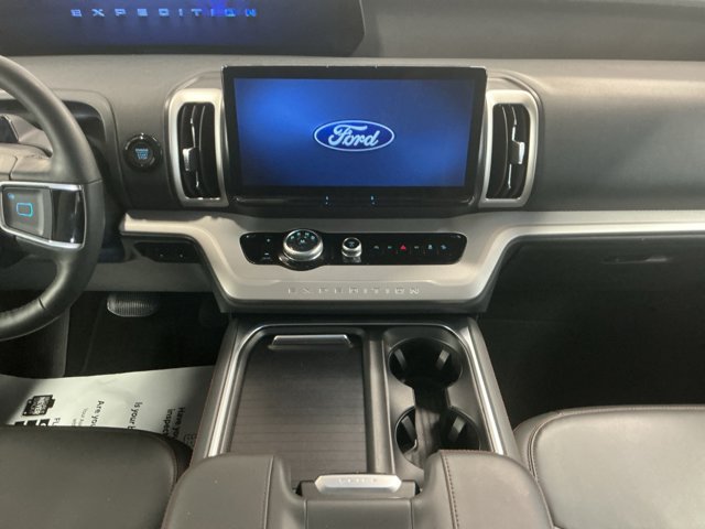 Certified 2025 Ford Expedition Active AWD/4WD image 11