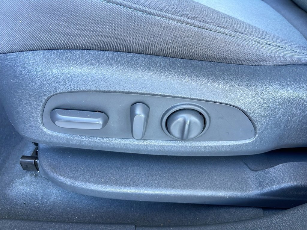 Used 2019 Chevrolet Blazer LT image 33