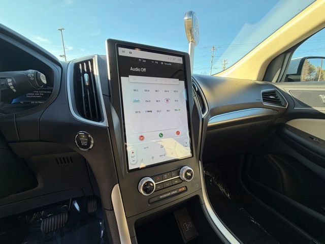 Certified 2022 Ford Edge SEL image 18