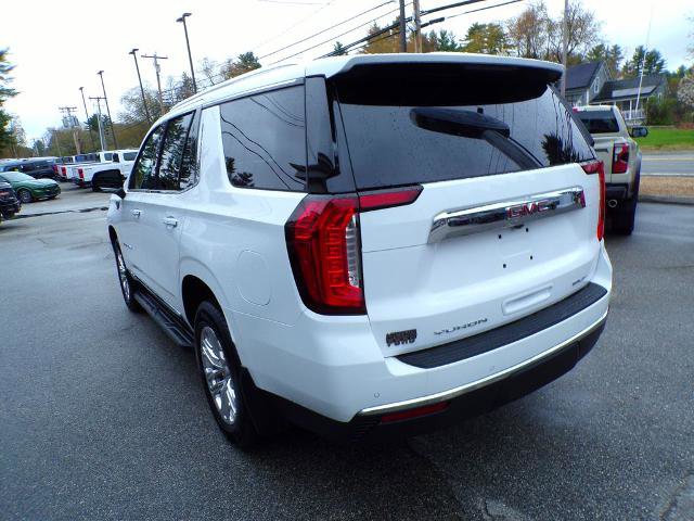 Used 2024 GMC Yukon SLT w/ SLT Luxury Package AWD/4WD image 8