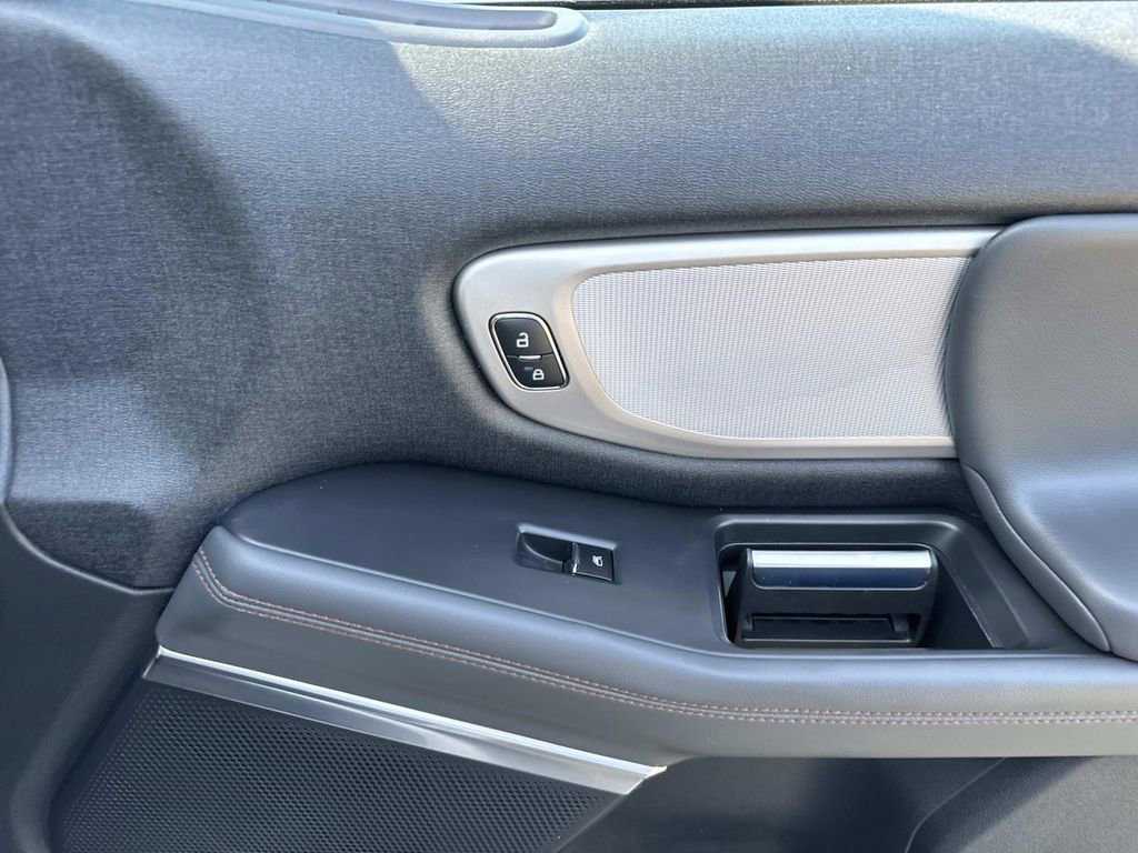 Certified 2025 Ford Expedition Max Active image 16