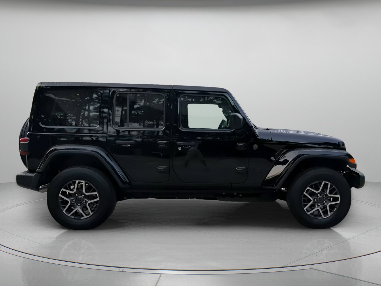 Used 2026 Jeep Wrangler Unlimited Sahara AWD/4WD image 32