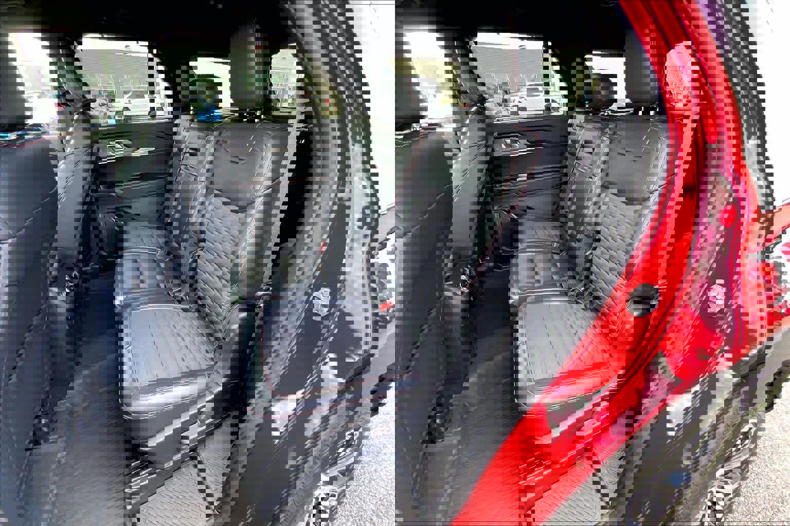 Certified 2025 Ford Explorer ST-Line w/ Premium Package image 20