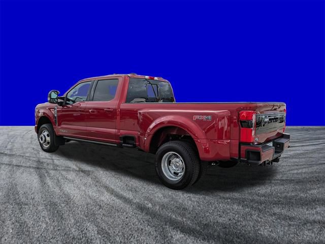 Certified 2026 Ford F350 Platinum w/ FX4 Off-Road Package image 3