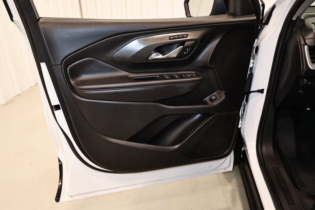 Used 2019 GMC Terrain SLT w/ Preferred Package image 11