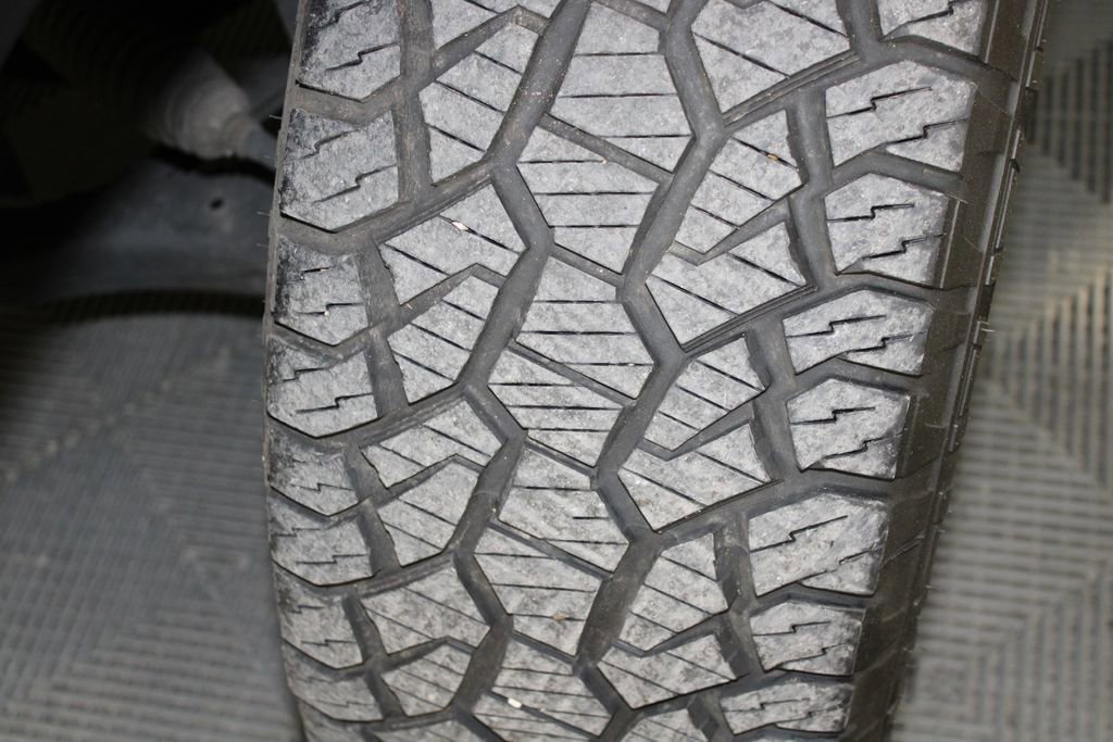 Certified 2020 Ford F150 Platinum w/ Equipment Group 701A Luxury image 24