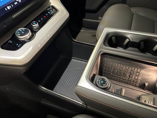 Certified 2025 Ford Expedition Active RWD image 32