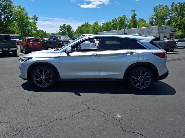 Used 2019 INFINITI QX50 Essential w/ Sensory Package AWD/4WD image 7