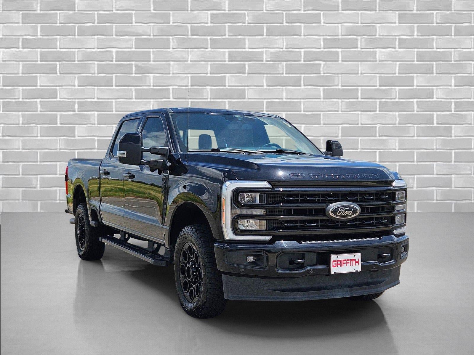 Certified 2024 Ford F250 Lariat w/ Lariat Ultimate Package AWD/4WD image 3