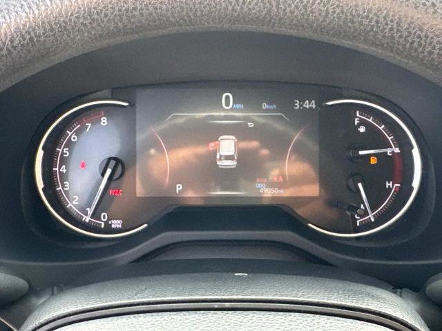 Used 2024 Toyota RAV4 LE AWD/4WD image 25