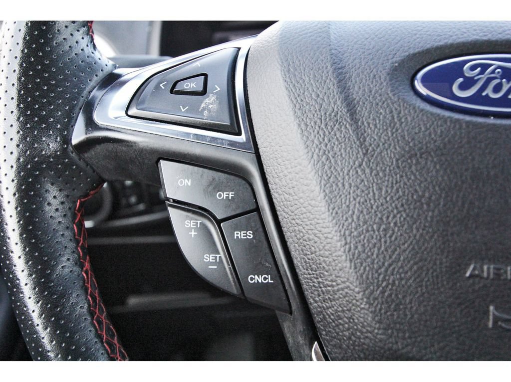 Certified 2024 Ford Edge ST-Line AWD/4WD image 18