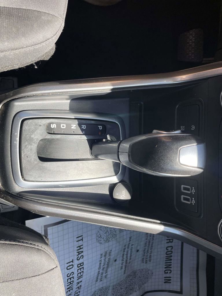 Certified 2019 Ford EcoSport SE image 17
