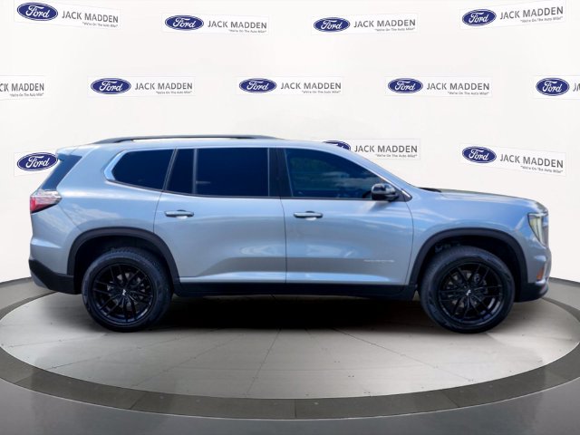 Used 2024 GMC Acadia Elevation w/ Luxury Package AWD/4WD image 6