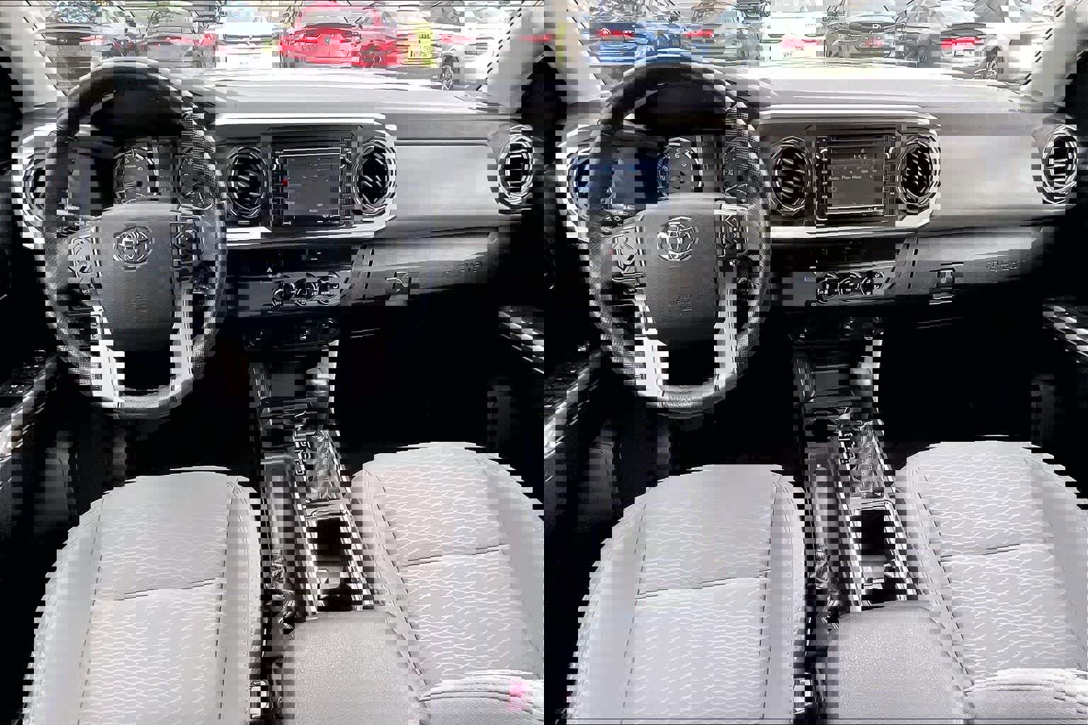 Used 2017 Toyota Tacoma SR5 RWD image 12