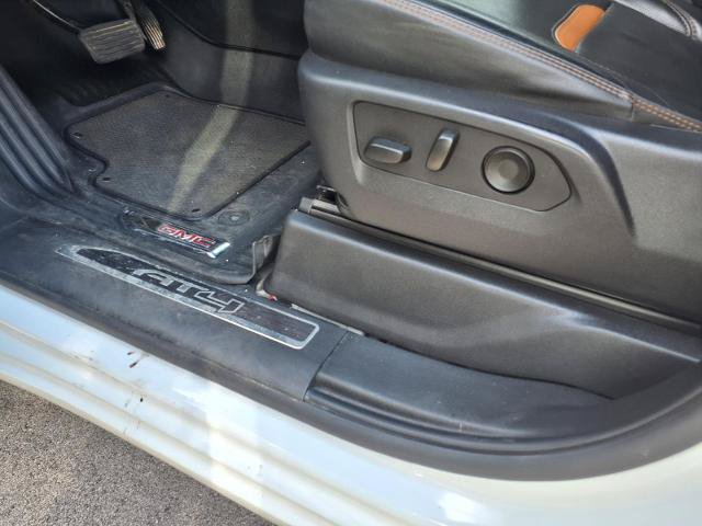 Used 2025 GMC Sierra 2500 AT4 AWD/4WD image 20