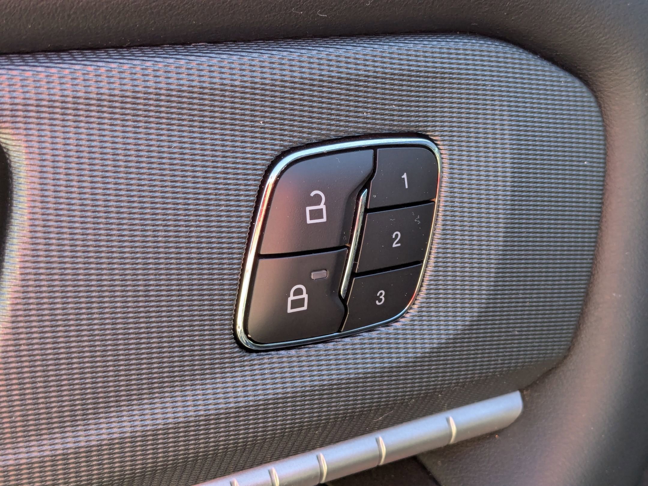 Certified 2025 Ford Explorer ST image 13