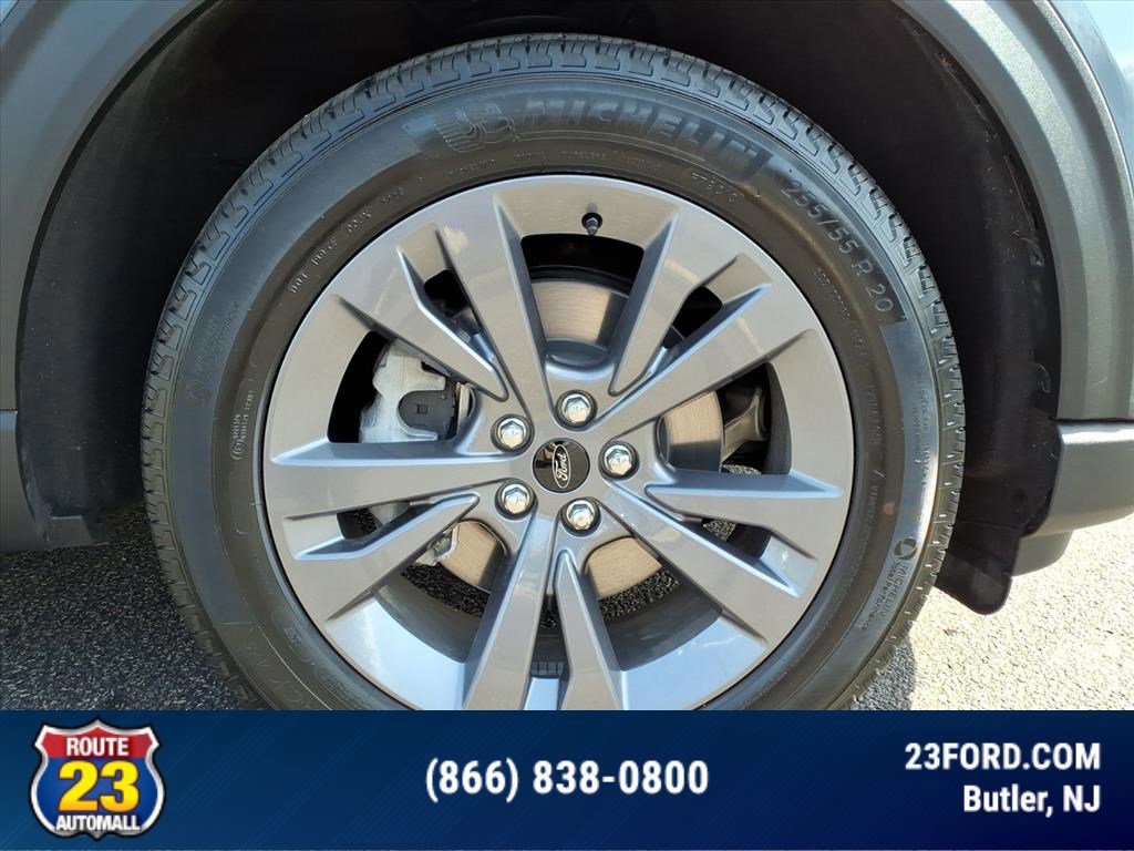 Certified 2025 Ford Explorer Active w/ Active Comfort Package AWD/4WD image 10