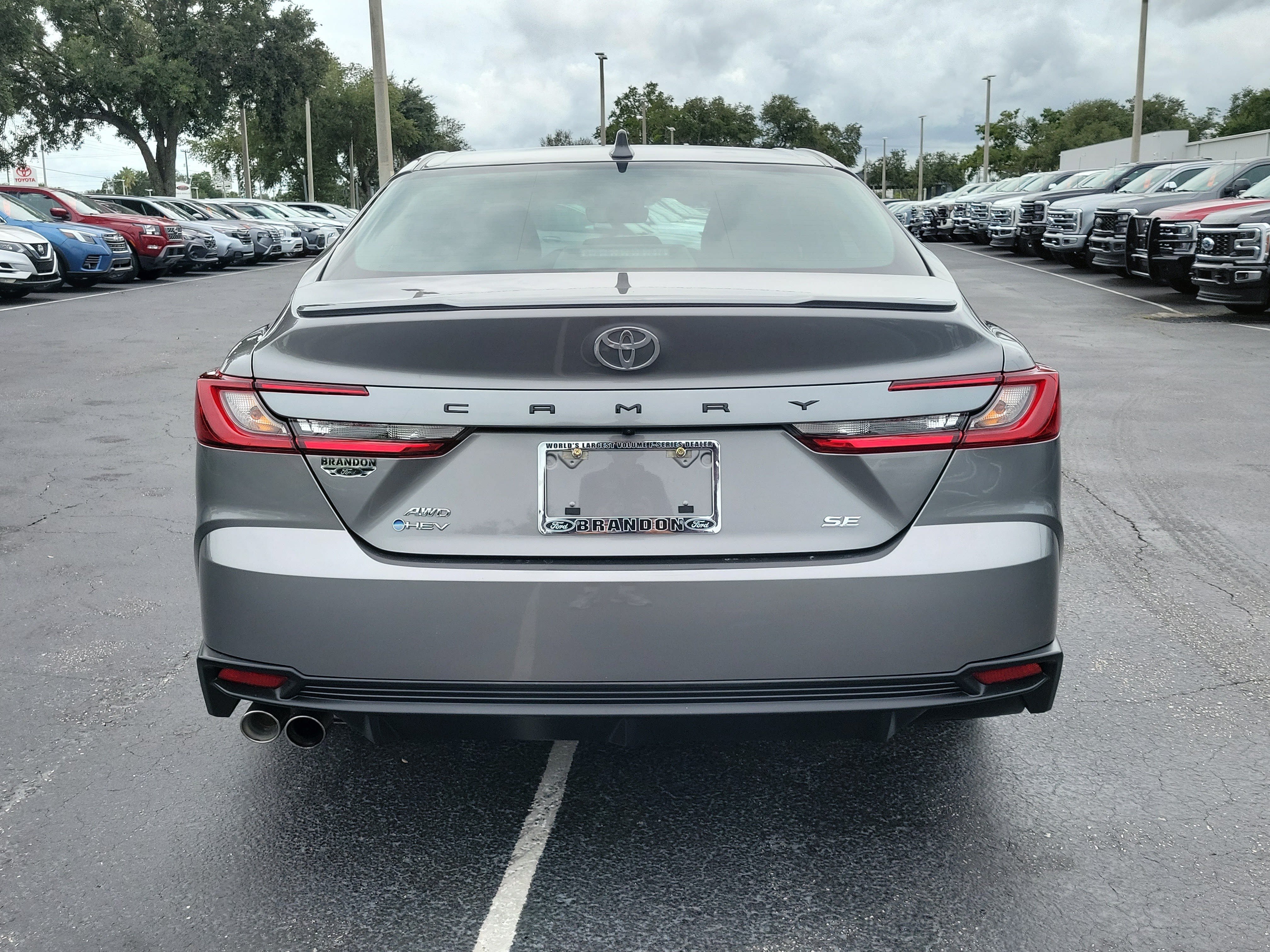 Used 2025 Toyota Camry SE w/ Multimedia Upgrade Package AWD/4WD image 8