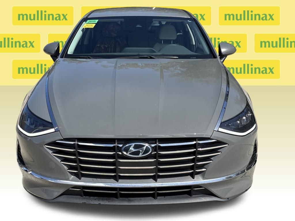 Used 2023 Hyundai Sonata SE w/ Cargo Package image 14