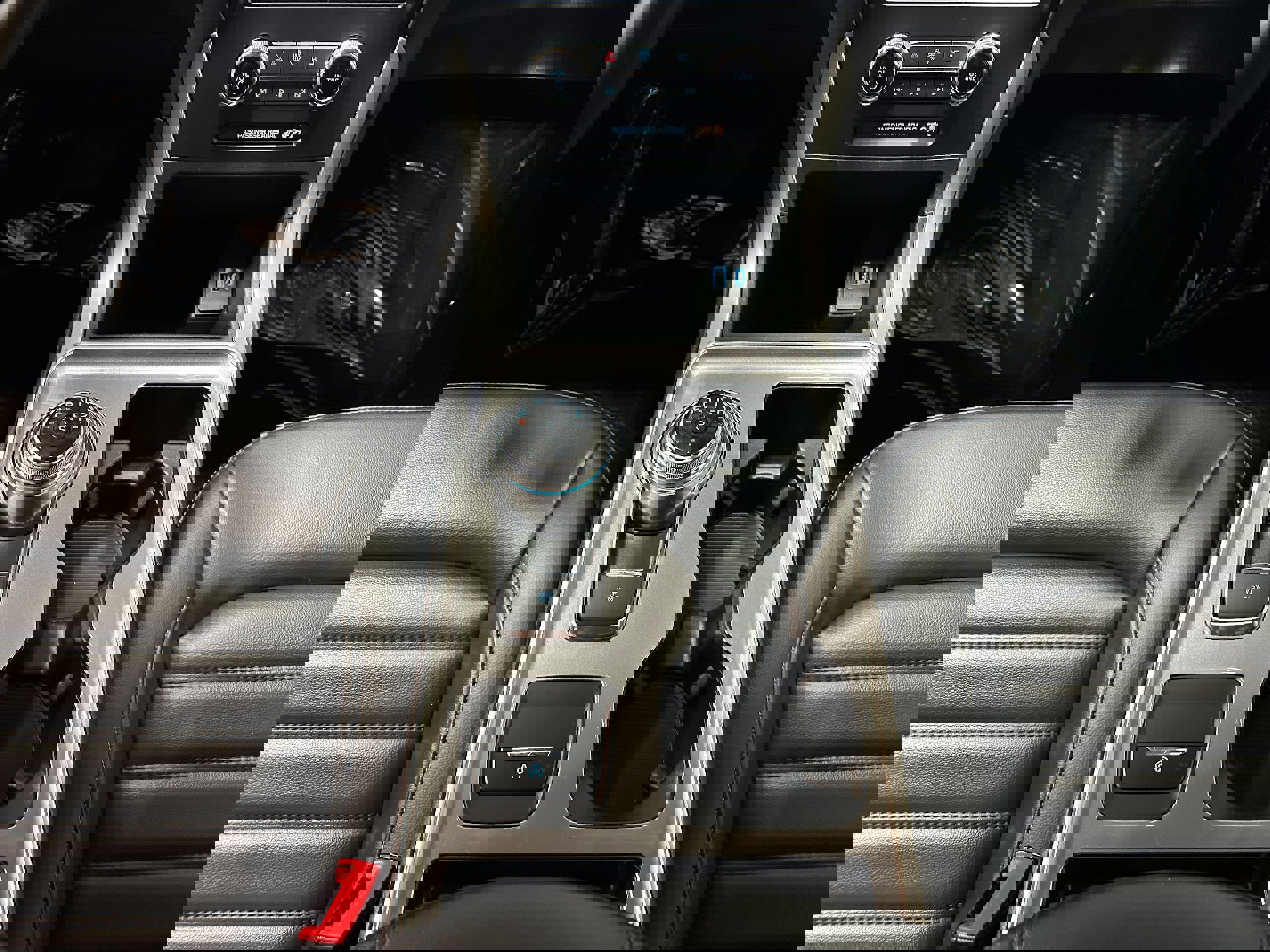 Certified 2024 Ford Edge SEL image 26