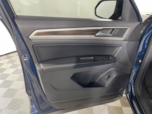 Used 2021 Volkswagen Atlas SE image 11