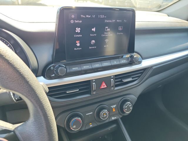 Used 2024 Kia Forte LXS image 13