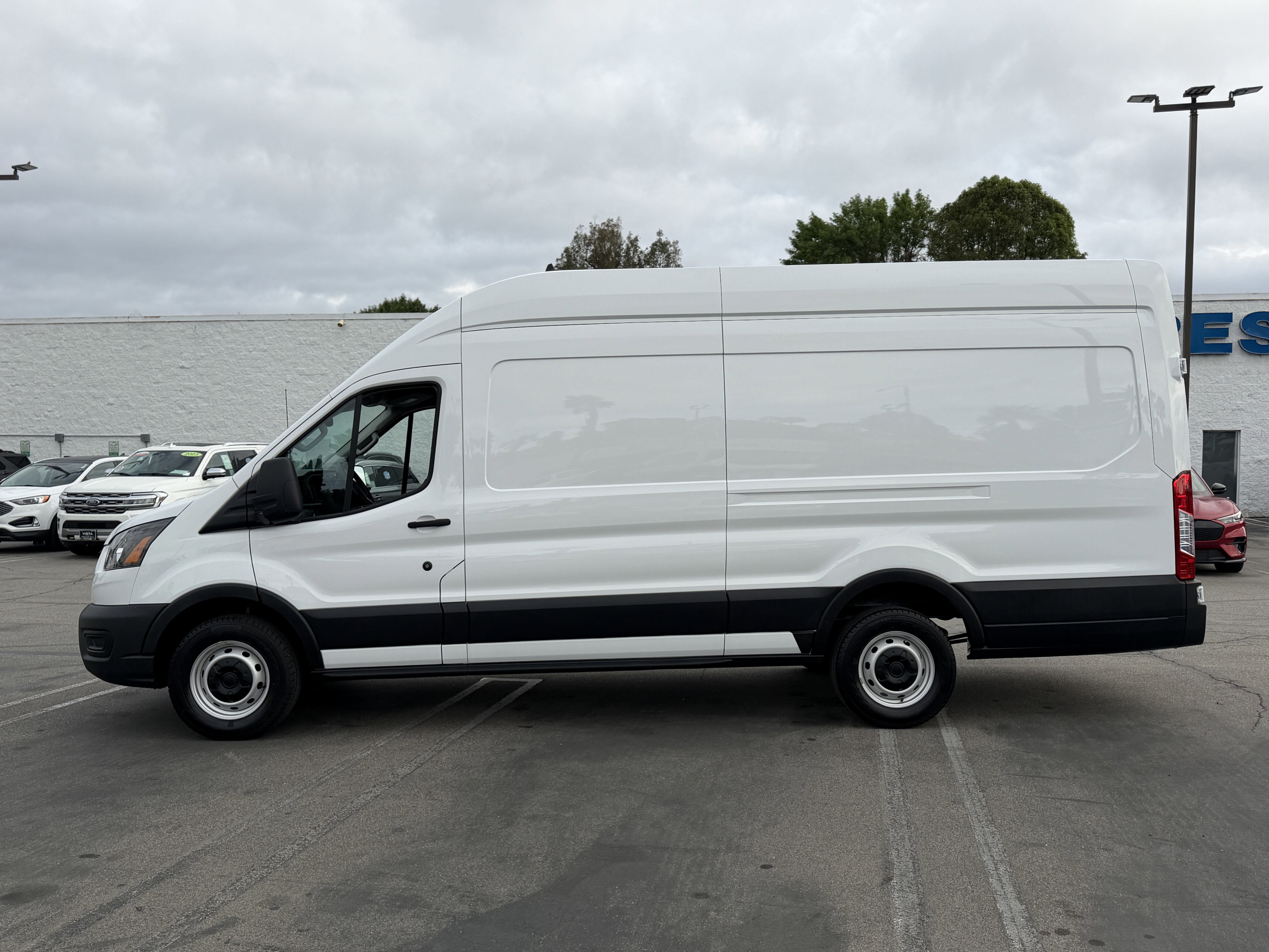 Certified 2023 Ford Transit 350 148 High Roof Extended image 2