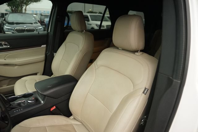 Certified 2018 Ford Explorer Limited AWD/4WD image 10